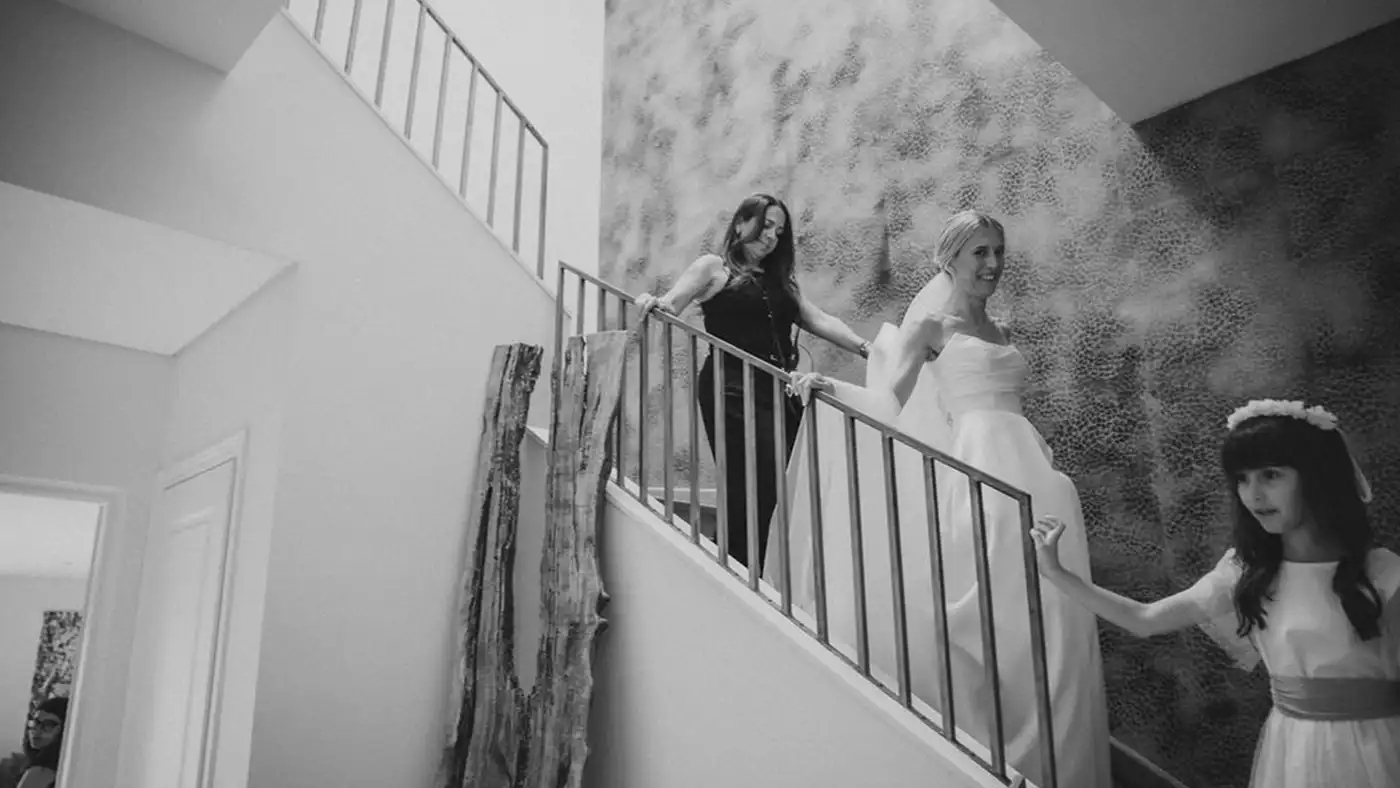 Decoración romántica con velas y caireles